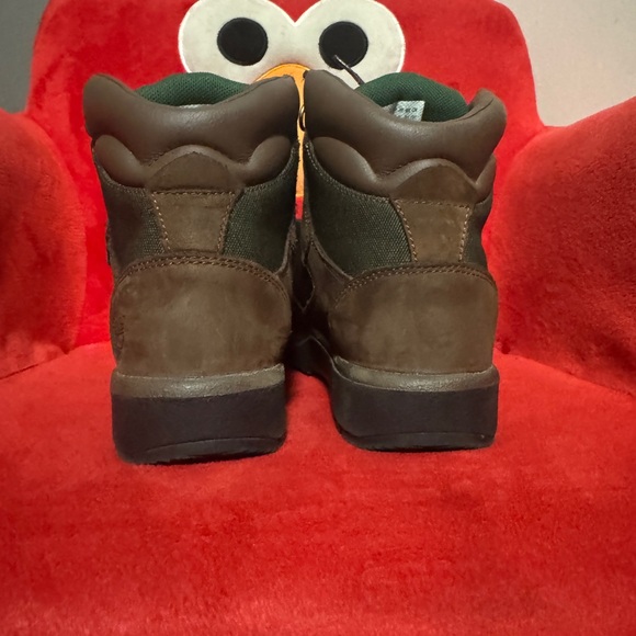 Timberlands  🥦 Beef and Broccoli - Picture 2 of 4